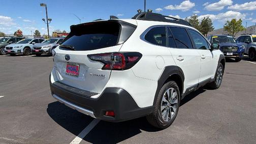 Crystal White Pearl 2023 Subaru Outback Limited