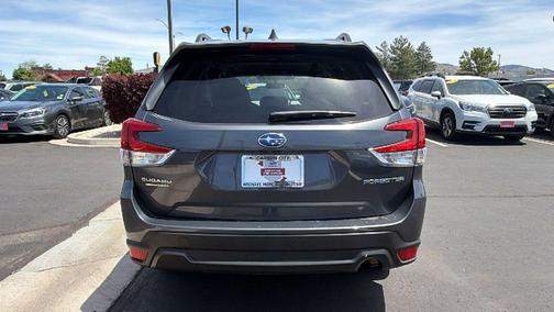 Magnetite Gray Metallic 2023 Subaru Forester Premium
