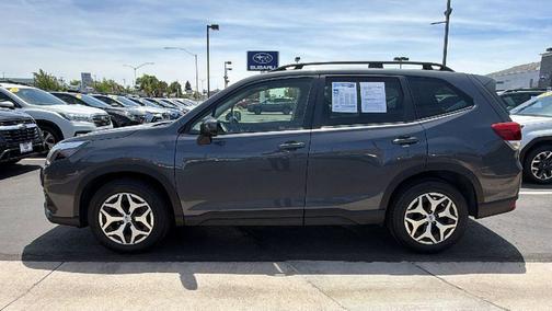 Magnetite Gray Metallic 2023 Subaru Forester Premium