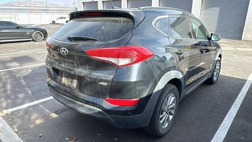 2016 Hyundai TUCSON SE