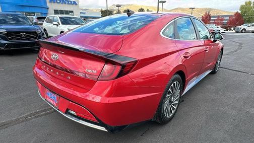 2022 Hyundai SONATA Hybrid SE