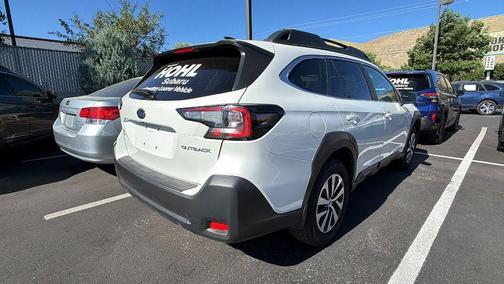 Crystal White Pearl 2025 Subaru Outback Premium