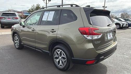 2024 Subaru Forester Premium