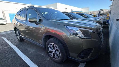 2024 Subaru Forester Premium