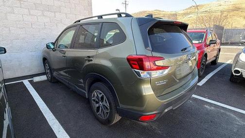 2024 Subaru Forester Premium
