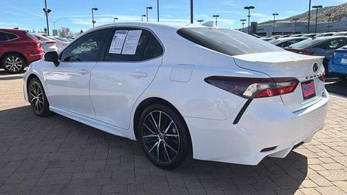 2024 Toyota Camry SE