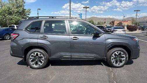 Magnetite Gray Metallic 2026 Subaru Forester Base