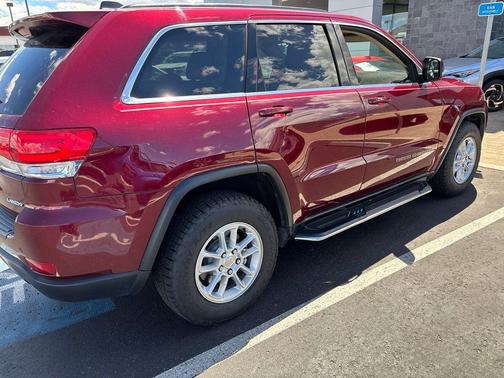 Velvet Red Pearlcoat 2018 Jeep Grand Cherokee Laredo