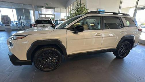 Crystal White Pearl 2026 Subaru Outback Limited XT