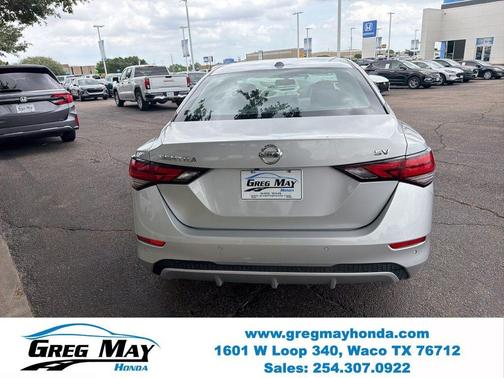 Brilliant Silver Metallic 2022 Nissan Sentra SV