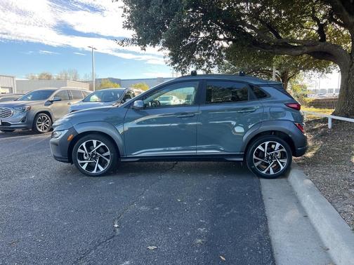 2022 Hyundai KONA Limited