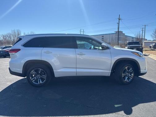 2019 Toyota Highlander Limited Platinum