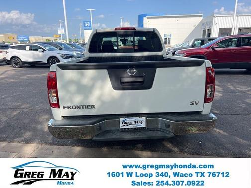 Glacier White 2019 Nissan Frontier SV-I4