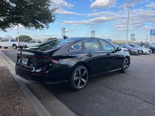 2025 Honda Accord Hybrid Sport
