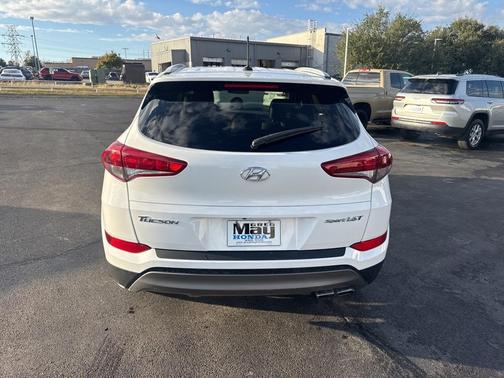 2016 Hyundai TUCSON Sport