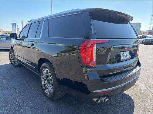 2023 GMC Yukon XL Denali Ultimate