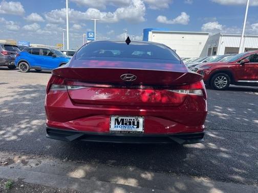 2021 Hyundai ELANTRA SEL