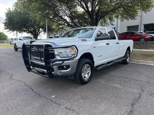Bright White Clearcoat 2022 RAM 2500 Tradesman