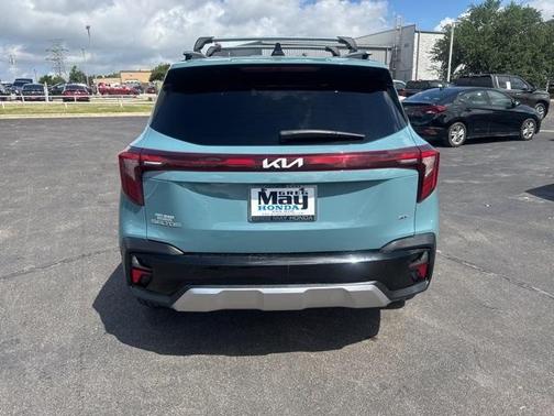 2024 Kia Seltos SX