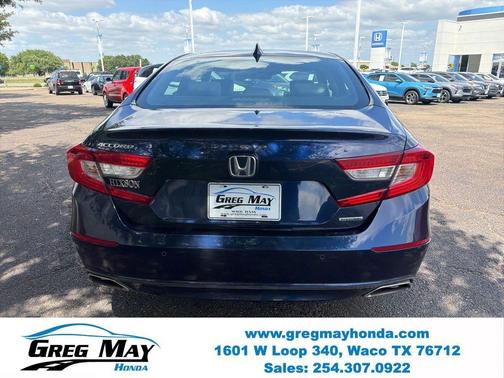 Still Night Pearl 2018 Honda Accord Touring