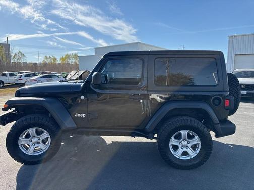 2019 Jeep Wrangler Sport