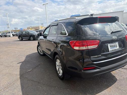 2018 Kia Sorento LX