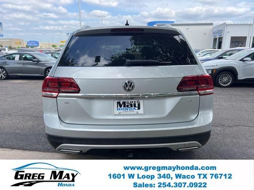 Reflex Silver Metallic 2019 Volkswagen Atlas 3.6L SE w/Technology