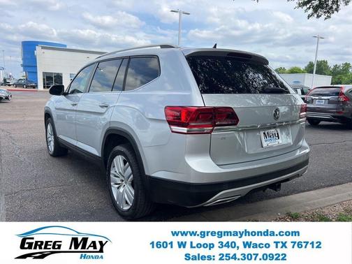 Reflex Silver Metallic 2019 Volkswagen Atlas 3.6L SE w/Technology