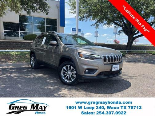 Light Brownstone Pearlcoat 2019 Jeep Cherokee Latitude Plus