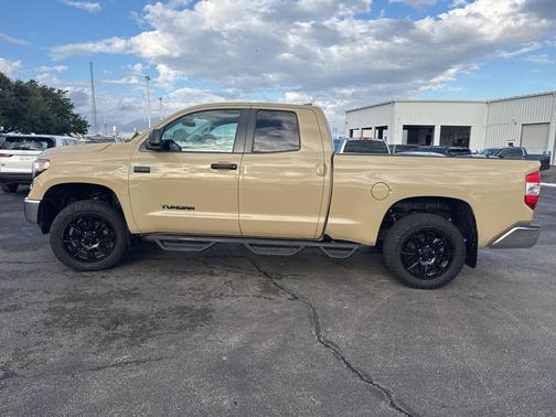 2020 Toyota Tundra SR5