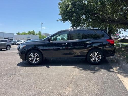 2018 Nissan Pathfinder S