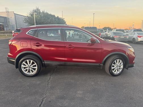 2020 Nissan Rogue Sport SV