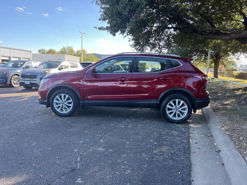 2020 Nissan Rogue Sport SV