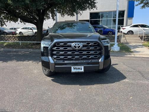 2023 Toyota Tundra Platinum