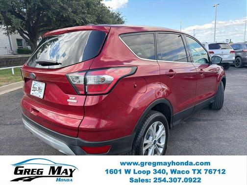 Ruby Red Metallic 2017 Ford Escape SE