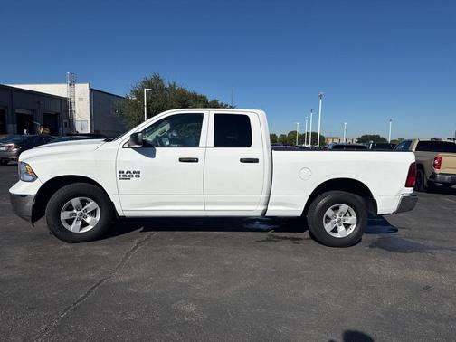 2024 RAM 1500 Classic SLT