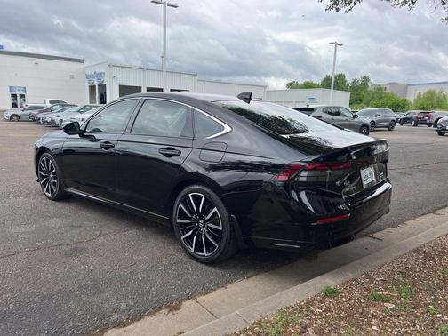 Crystal Black Pearl 2023 Honda Accord Hybrid Touring