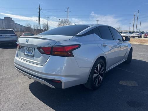 2021 Nissan Altima 2.5 SV