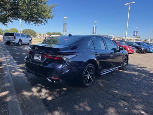 2021 Toyota Camry SE