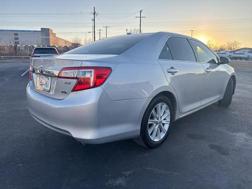2013 Toyota Camry Hybrid XLE