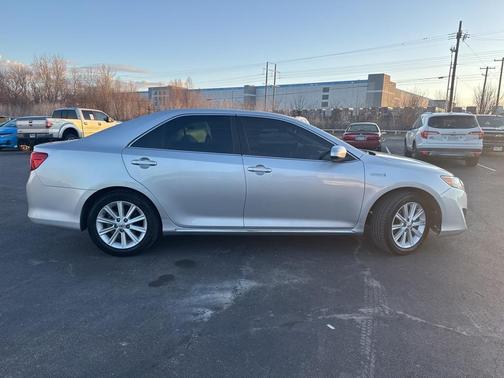 2013 Toyota Camry Hybrid XLE