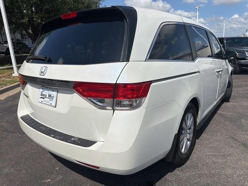 White 2016 Honda Odyssey EX-L