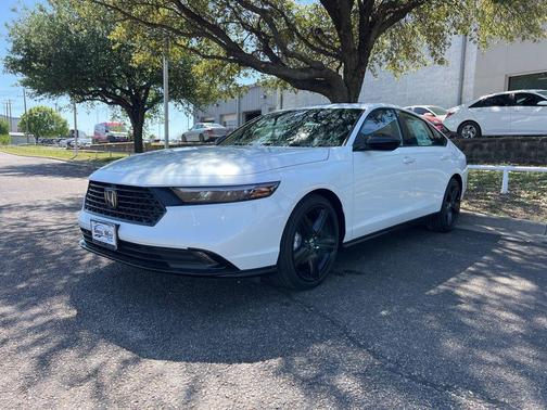 Platinum White Pearl 2026 Honda Accord Hybrid Sport-L