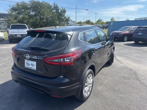 2020 Nissan Rogue Sport S