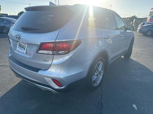 2017 Hyundai SANTA FE SE Ultimate