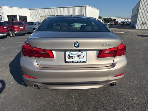 2019 BMW 530 i