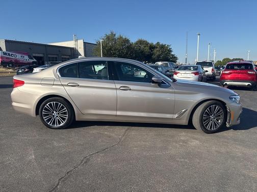 2019 BMW 530 i