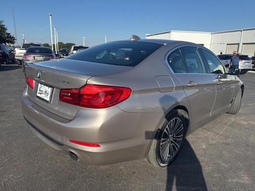 2019 BMW 530 i