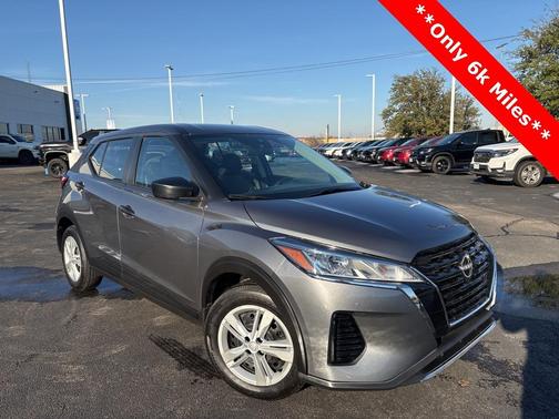 2025 Nissan Kicks Play S