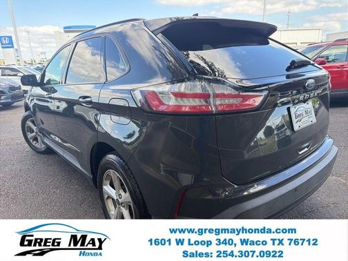 Carbonized Gray Metallic 2021 Ford Edge SE